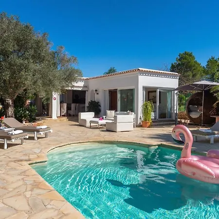 Villa Carmen Morna *