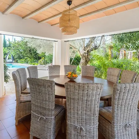Villa Carmen Morna *